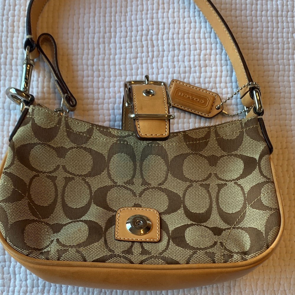 Coach Brown and Tan Signature Shoulder Bag - Picture 2 of 16